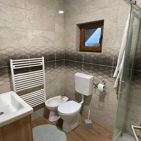 Апартаменты Edina